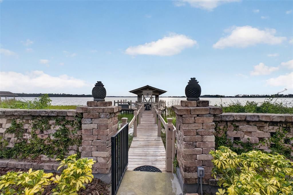 En Venta: $1,499,000 (6 camas, 6 baños, 7485 Pies cuadrados)
