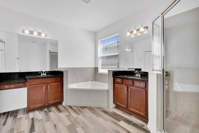 В аренду: $4,200 (5 спален, 4 ванн, 3346 Квадратных фут)