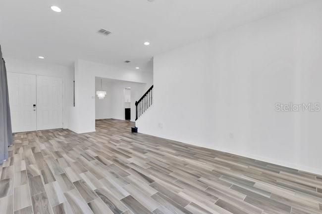 В аренду: $4,200 (5 спален, 4 ванн, 3346 Квадратных фут)