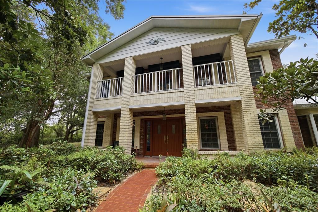 En Venta: $1,299,000 (5 camas, 3 baños, 2744 Pies cuadrados)