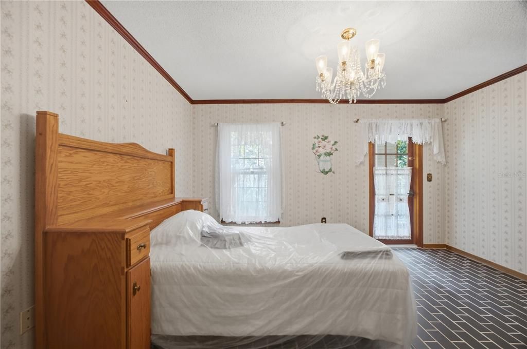 En Venta: $1,299,000 (5 camas, 3 baños, 2744 Pies cuadrados)