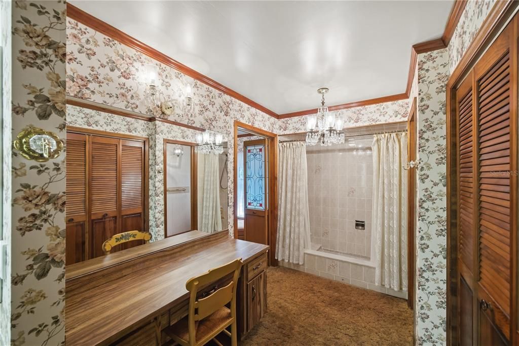 En Venta: $1,299,000 (5 camas, 3 baños, 2744 Pies cuadrados)