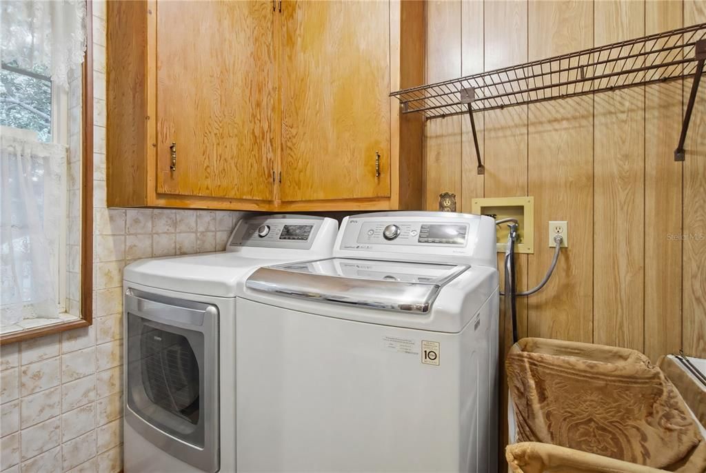 En Venta: $1,299,000 (5 camas, 3 baños, 2744 Pies cuadrados)