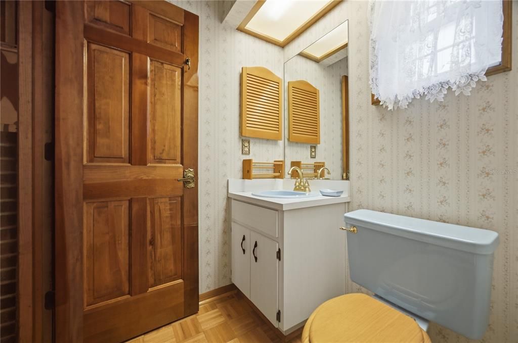 En Venta: $1,299,000 (5 camas, 3 baños, 2744 Pies cuadrados)