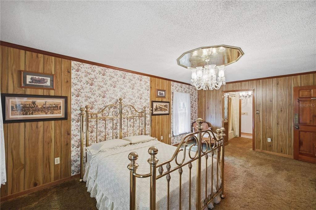 En Venta: $1,299,000 (5 camas, 3 baños, 2744 Pies cuadrados)