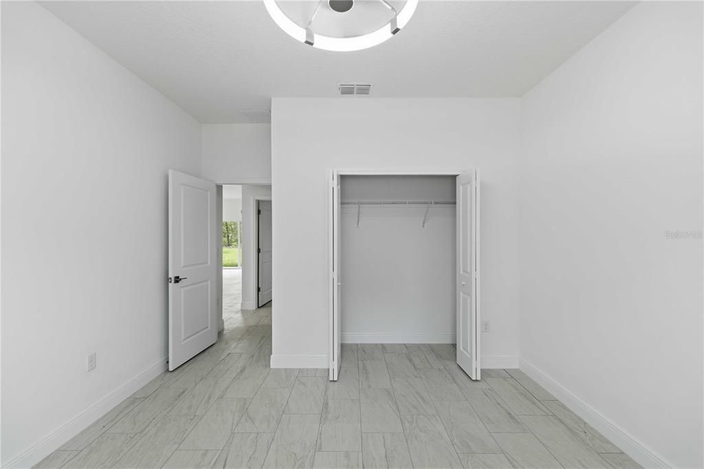 For Sale: $284,900 (4 beds, 2 baths, 1661 Square Feet)