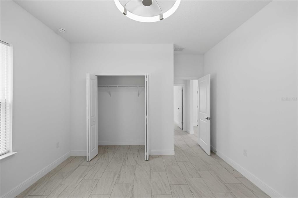 For Sale: $284,900 (4 beds, 2 baths, 1661 Square Feet)