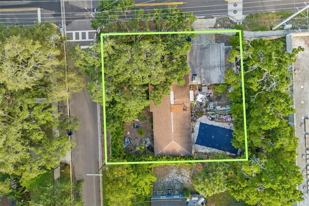 En Venta: $750,000 (0.23 acres)