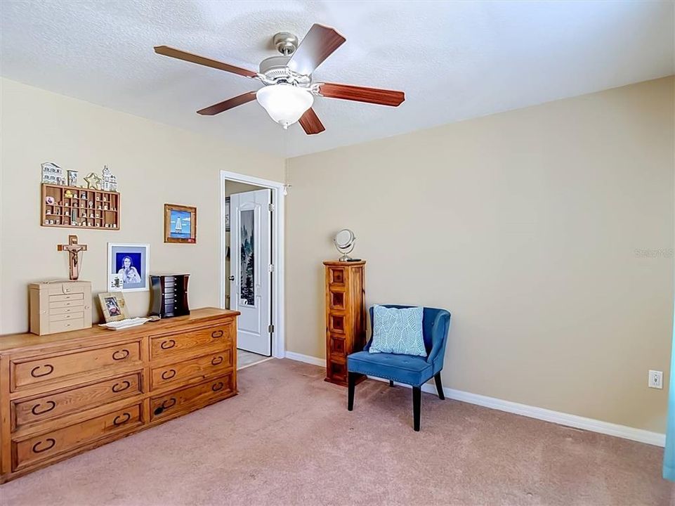 For Sale: $240,000 (3 beds, 2 baths, 1364 Square Feet)