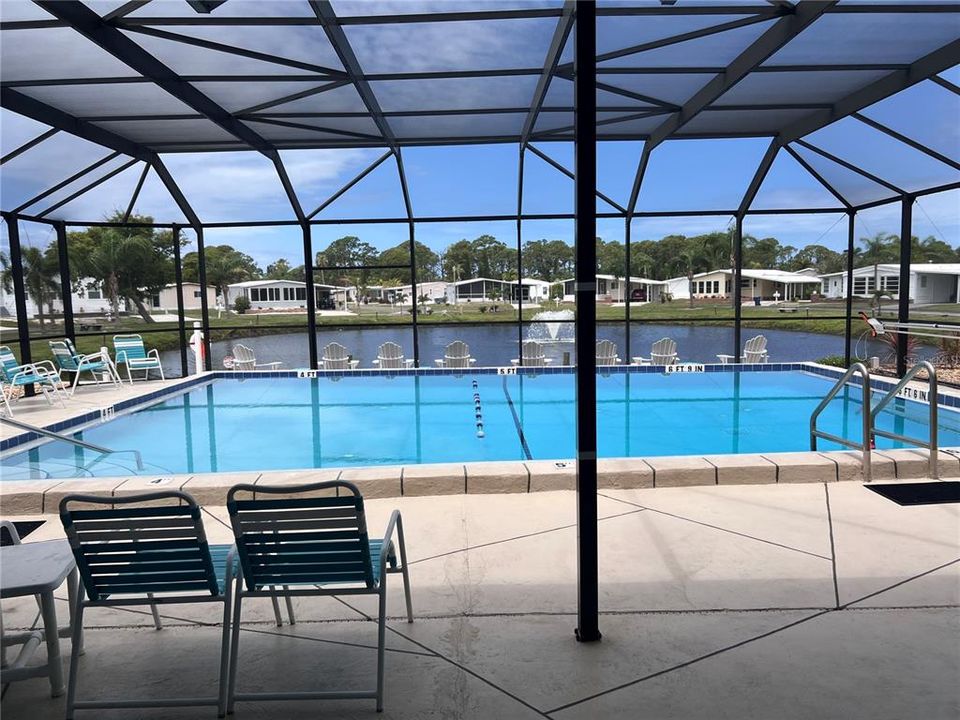 For Sale: $100,000 (2 beds, 2 baths, 863 Square Feet)
