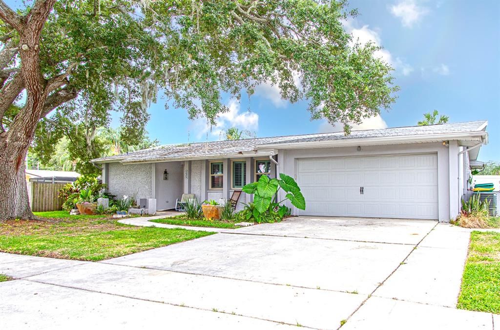 For Sale: $485,000 (2 beds, 2 baths, 1540 Square Feet)