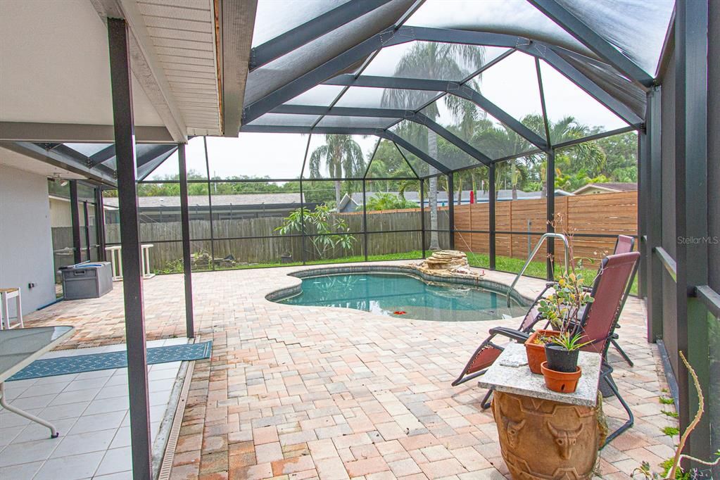 For Sale: $485,000 (2 beds, 2 baths, 1540 Square Feet)