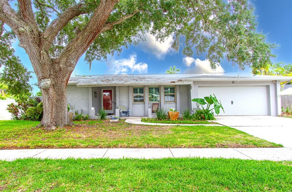 For Sale: $485,000 (2 beds, 2 baths, 1540 Square Feet)