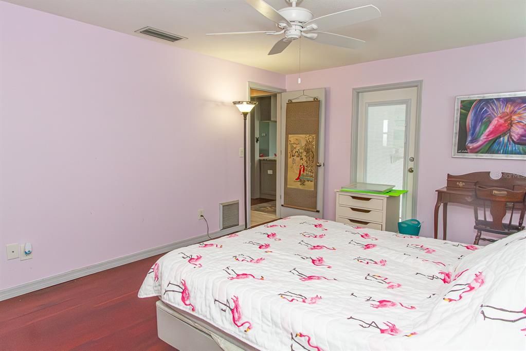 For Sale: $485,000 (2 beds, 2 baths, 1540 Square Feet)