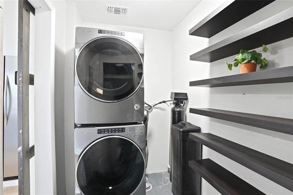 En Venta: $299,900 (2 camas, 1 baños, 849 Pies cuadrados)