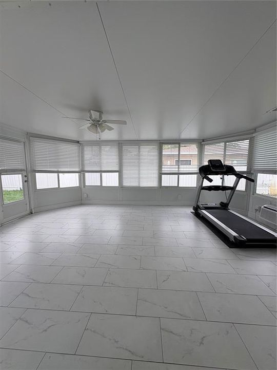 For Rent: $2,800 (3 beds, 2 baths, 1277 Square Feet)