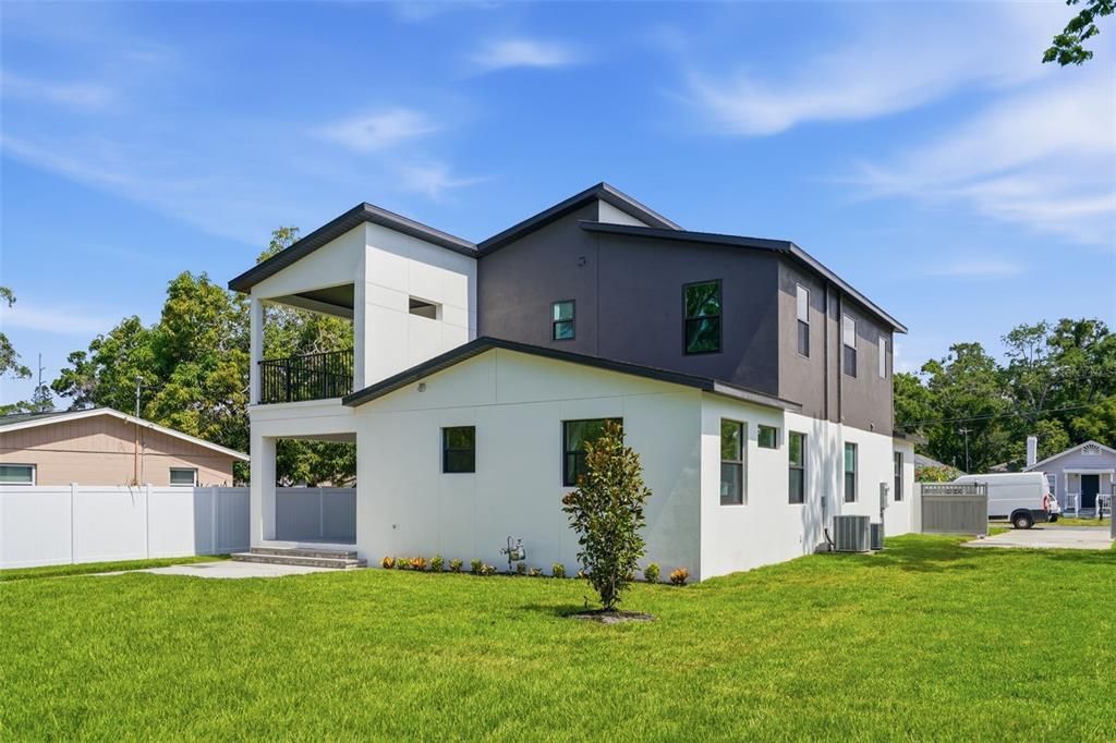 For Sale: $1,250,000 (4 beds, 2 baths, 3345 Square Feet)