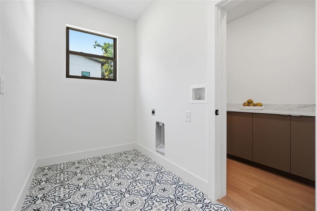 For Sale: $1,250,000 (4 beds, 2 baths, 3345 Square Feet)