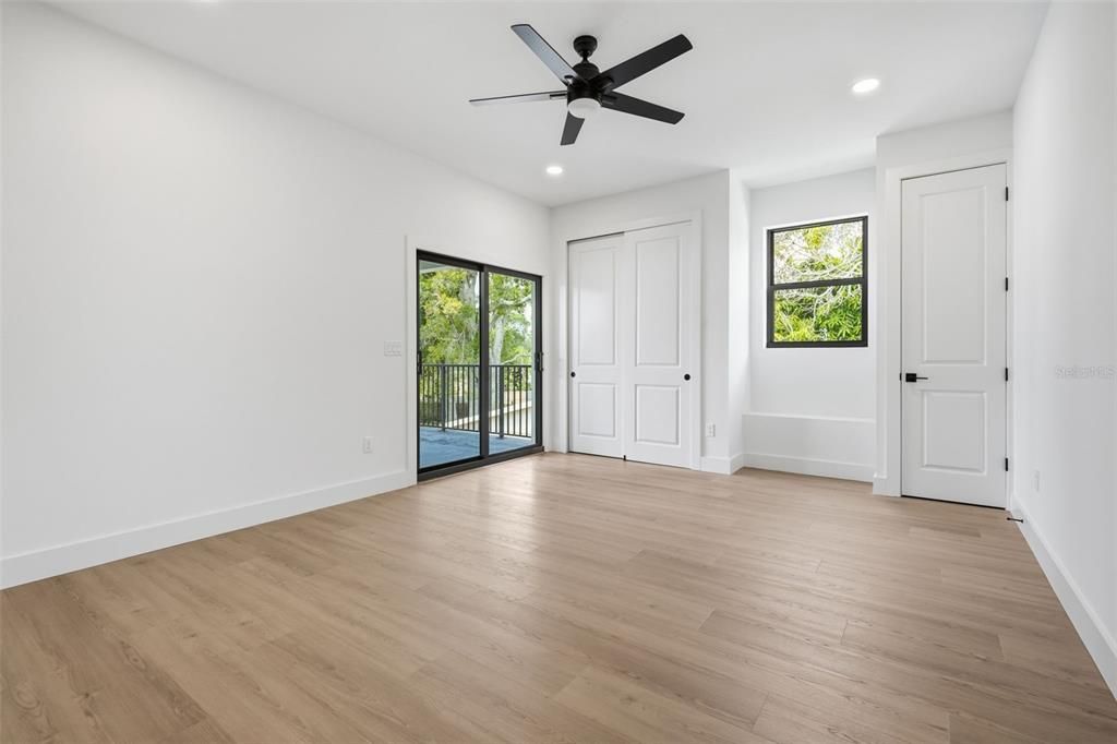 For Sale: $1,250,000 (4 beds, 2 baths, 3345 Square Feet)