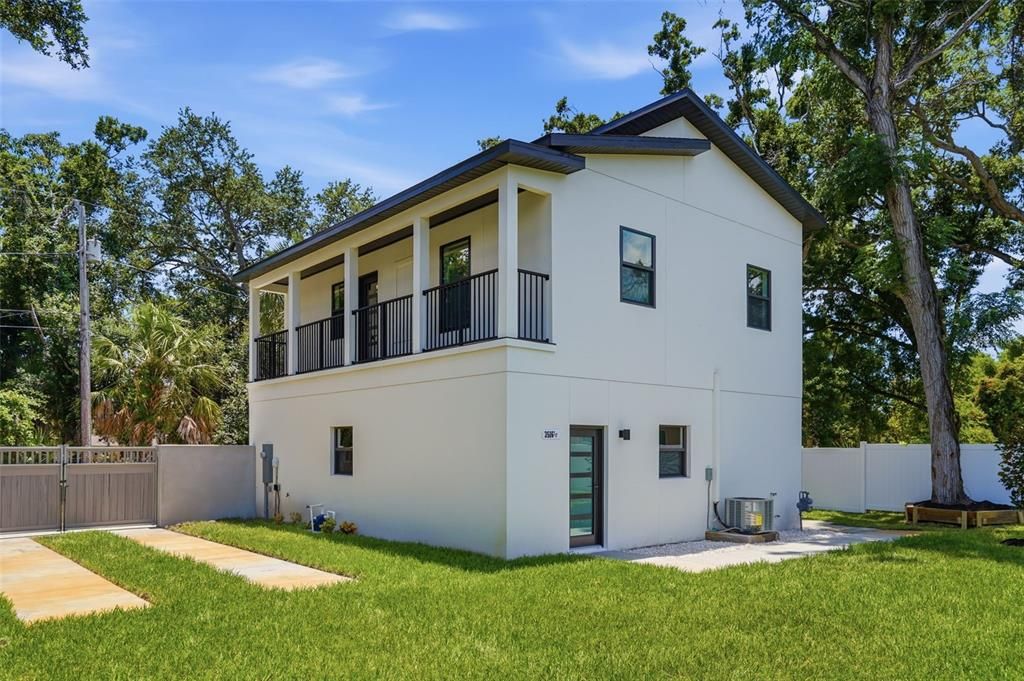 For Sale: $1,250,000 (4 beds, 2 baths, 3345 Square Feet)