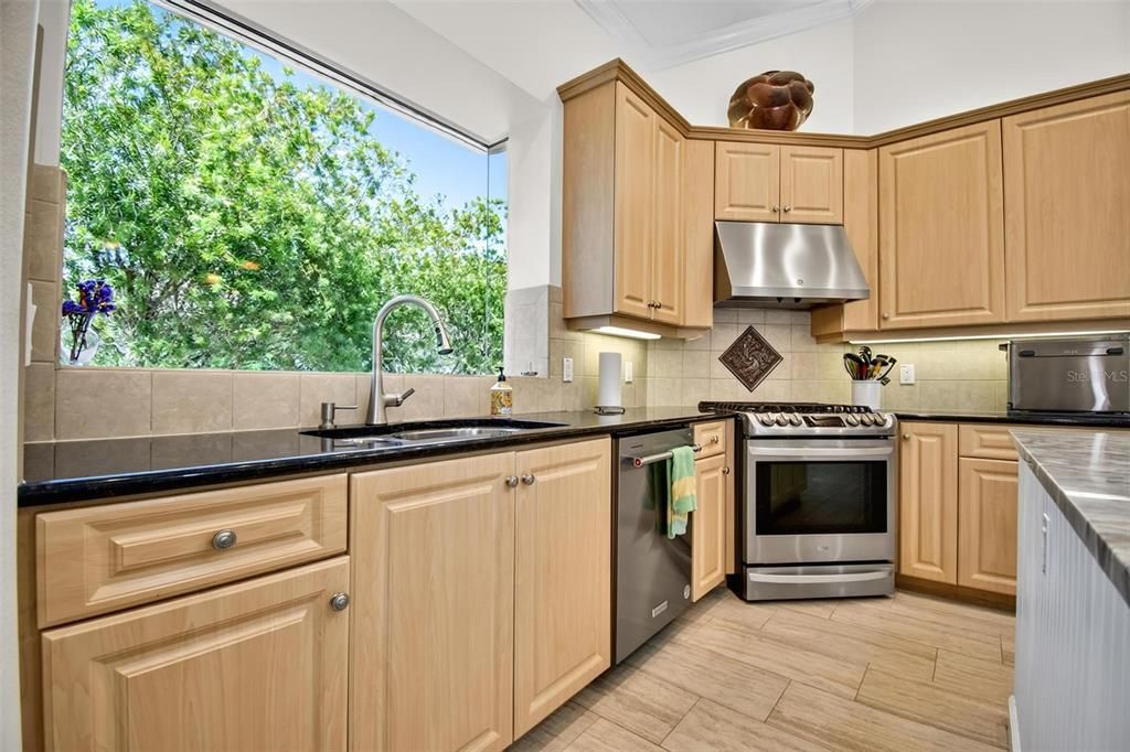 For Sale: $769,000 (3 beds, 2 baths, 2643 Square Feet)