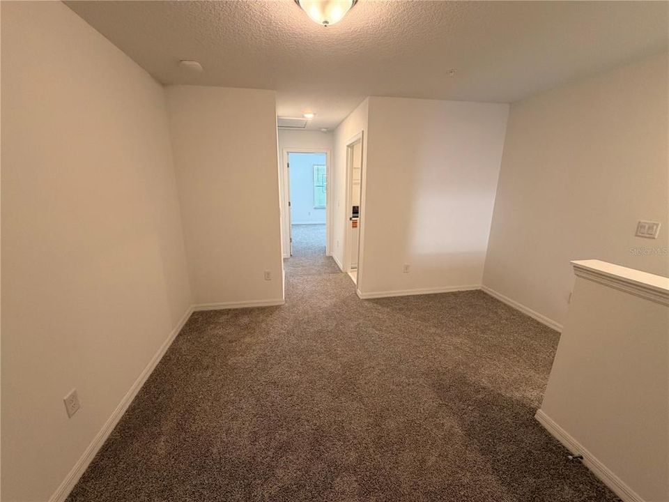 В аренду: $2,600 (3 спален, 2 ванн, 1683 Квадратных фут)