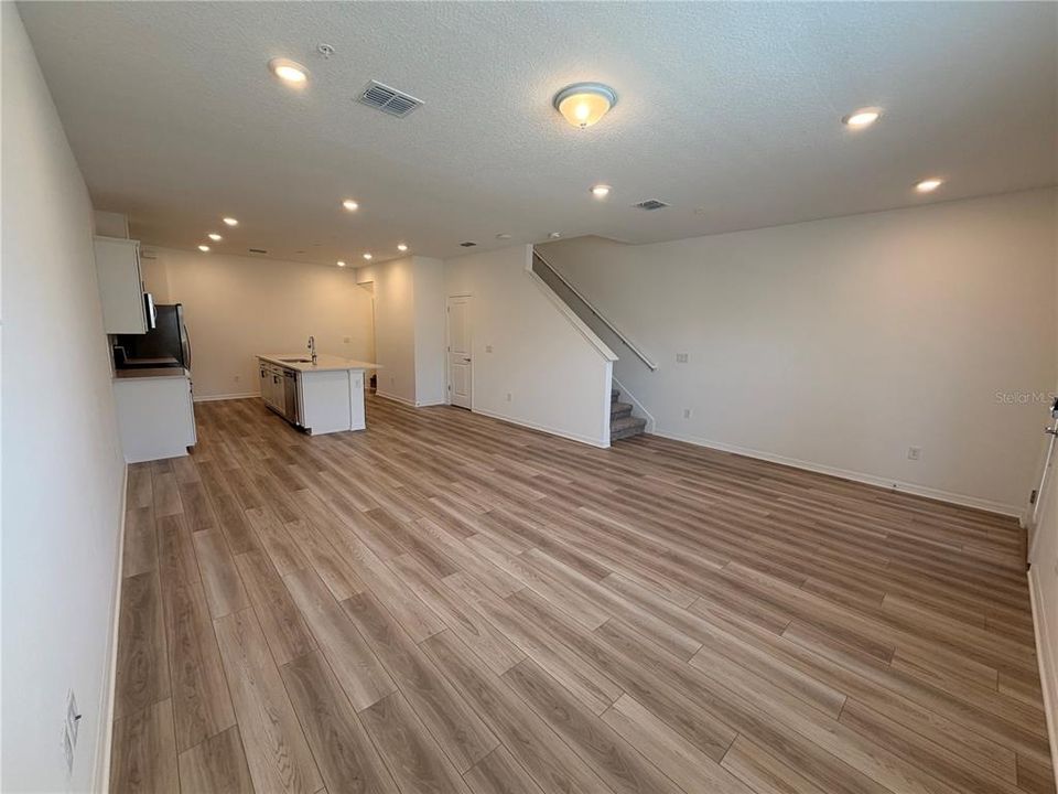 В аренду: $2,600 (3 спален, 2 ванн, 1683 Квадратных фут)