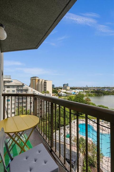 En Venta: $295,000 (2 camas, 2 baños, 578 Pies cuadrados)