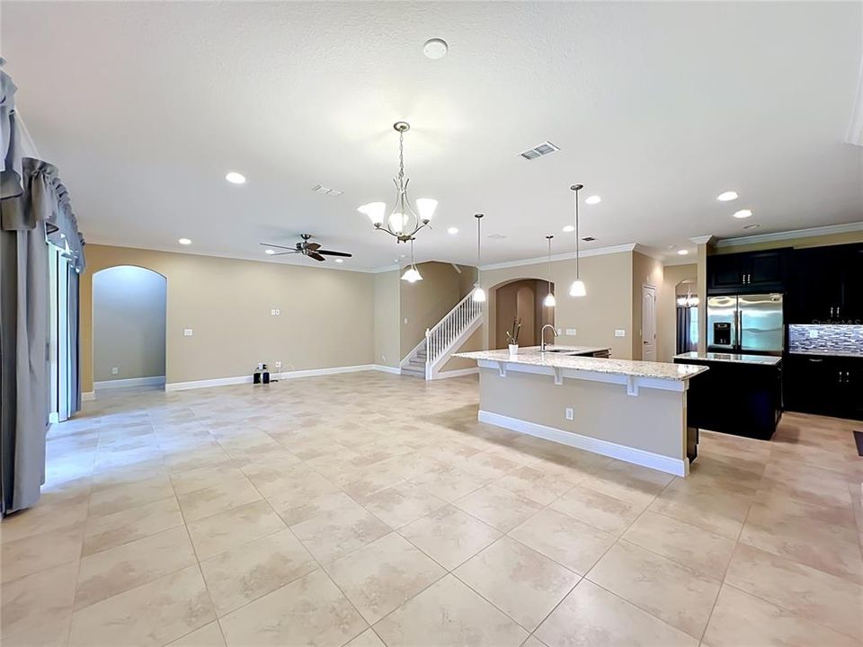 For Sale: $810,000 (4 beds, 3 baths, 3675 Square Feet)