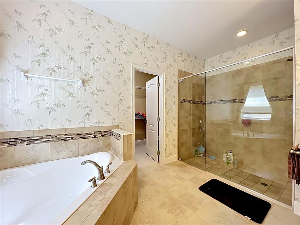 For Sale: $810,000 (4 beds, 3 baths, 3675 Square Feet)