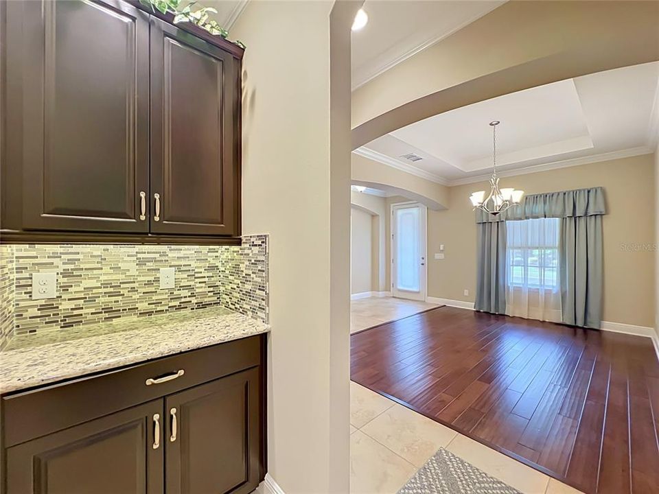 For Sale: $810,000 (4 beds, 3 baths, 3675 Square Feet)