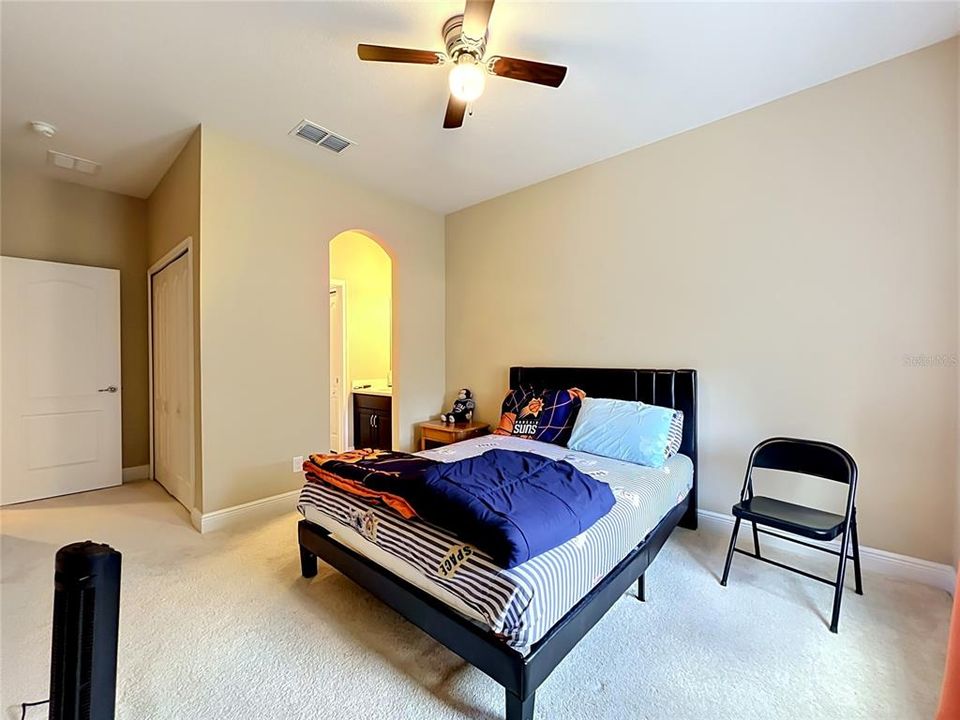 For Sale: $810,000 (4 beds, 3 baths, 3675 Square Feet)