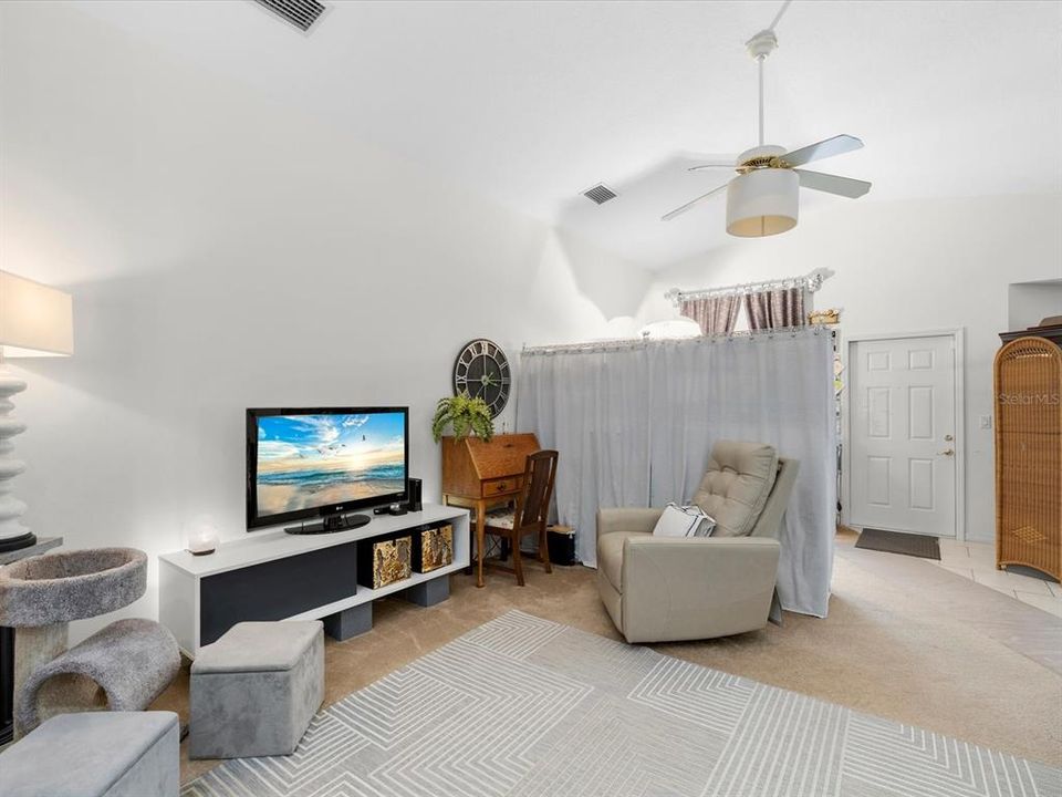 For Sale: $285,000 (3 beds, 2 baths, 1430 Square Feet)