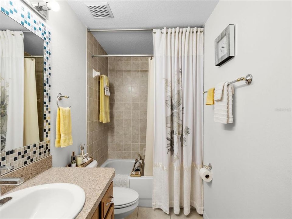 For Sale: $285,000 (3 beds, 2 baths, 1430 Square Feet)