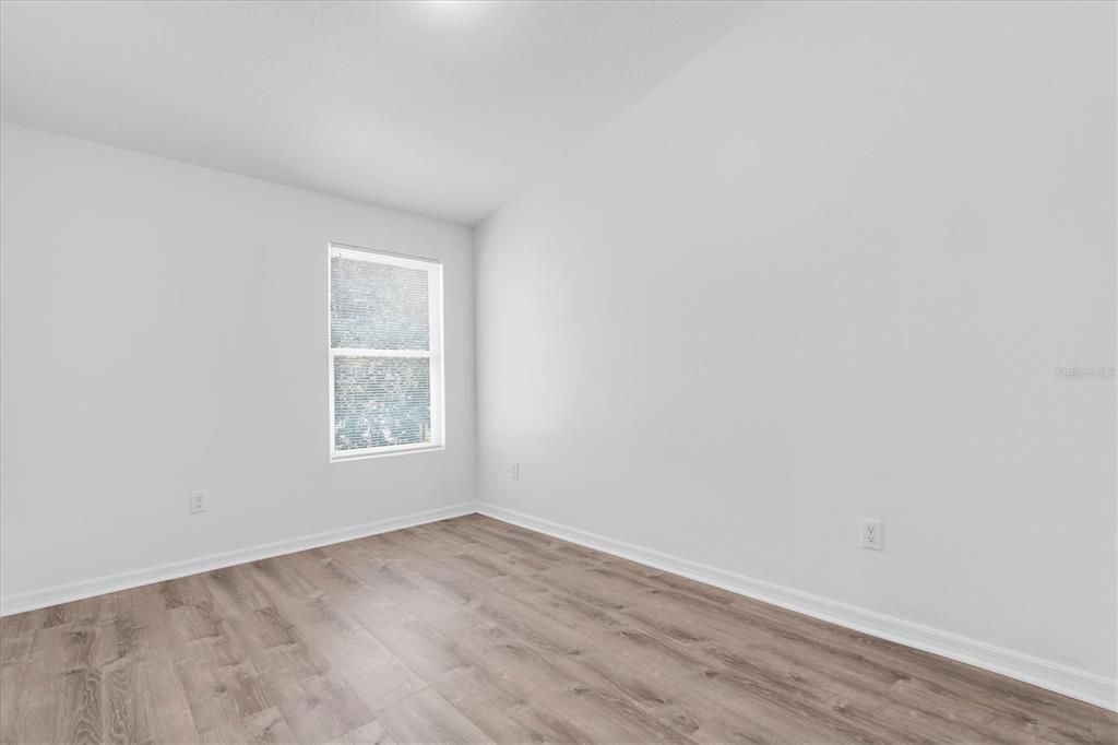 For Rent: $2,650 (3 beds, 2 baths, 1420 Square Feet)