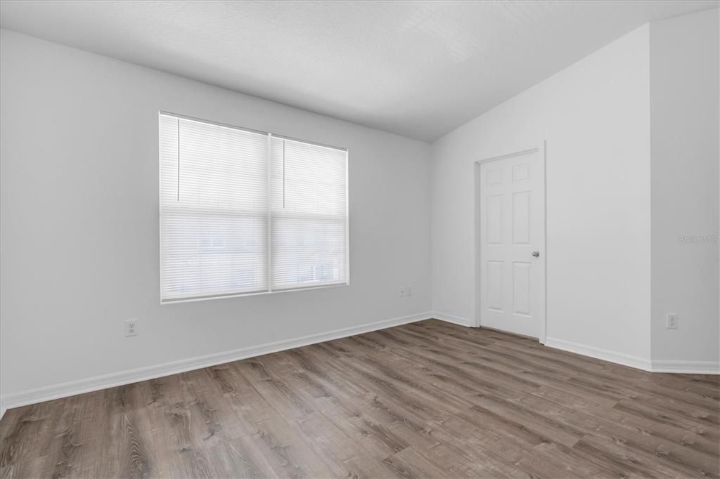For Rent: $2,650 (3 beds, 2 baths, 1420 Square Feet)