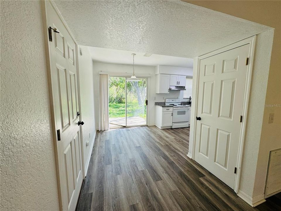 For Sale: $489,900 (4 beds, 2 baths, 2160 Square Feet)