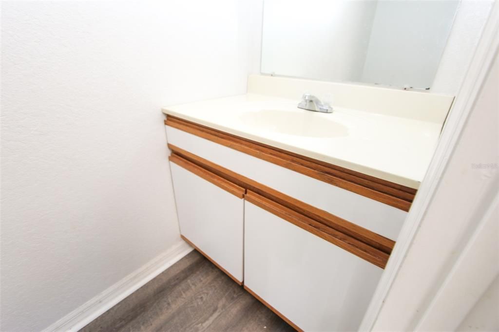 For Sale: $489,900 (4 beds, 2 baths, 2160 Square Feet)