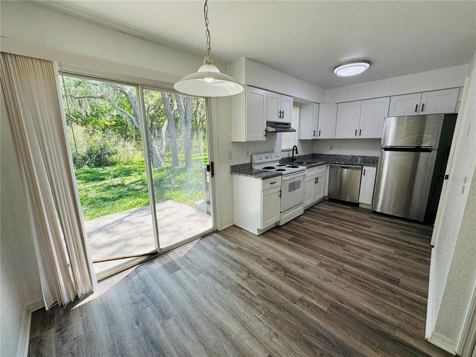 For Sale: $489,900 (4 beds, 2 baths, 2160 Square Feet)