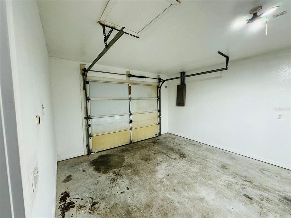 For Sale: $489,900 (4 beds, 2 baths, 2160 Square Feet)