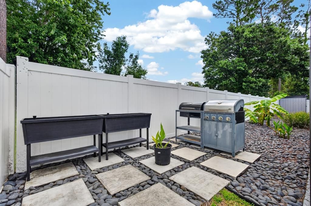 For Sale: $549,000 (4 beds, 3 baths, 2381 Square Feet)