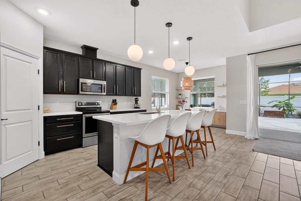 For Sale: $549,000 (4 beds, 3 baths, 2381 Square Feet)
