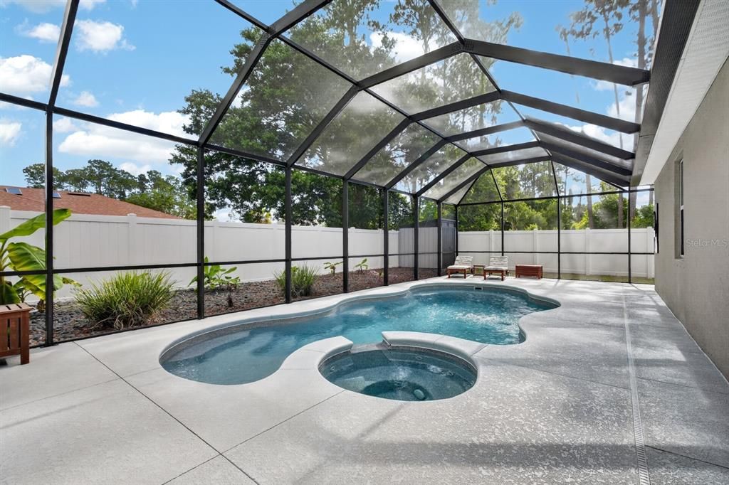 For Sale: $549,000 (4 beds, 3 baths, 2381 Square Feet)