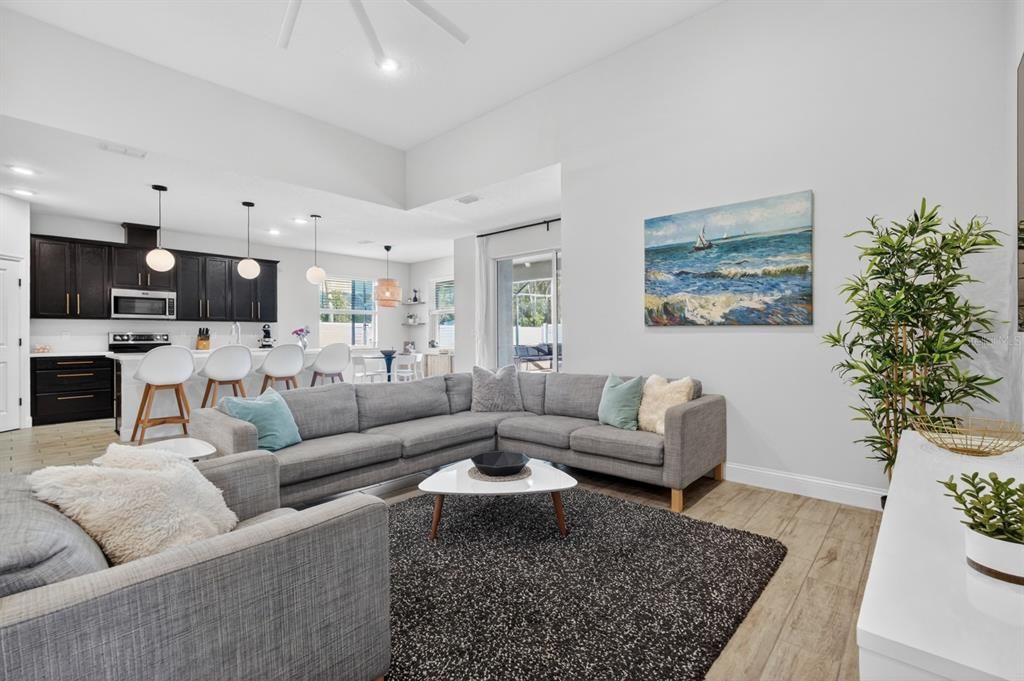 For Sale: $549,000 (4 beds, 3 baths, 2381 Square Feet)