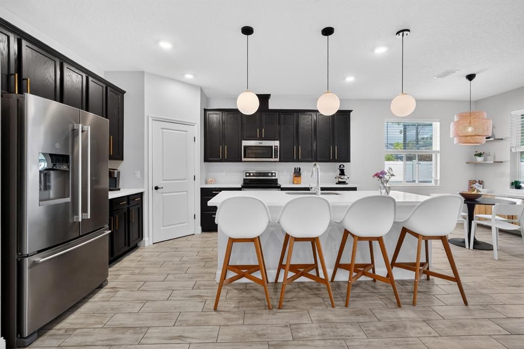 For Sale: $549,000 (4 beds, 3 baths, 2381 Square Feet)