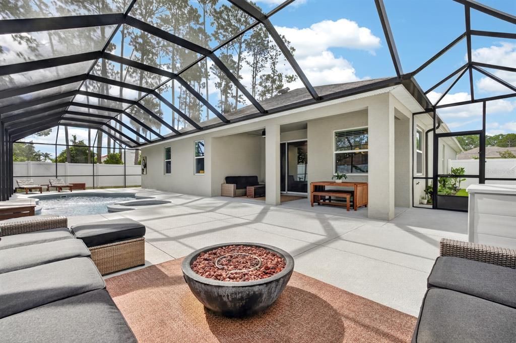 For Sale: $549,000 (4 beds, 3 baths, 2381 Square Feet)