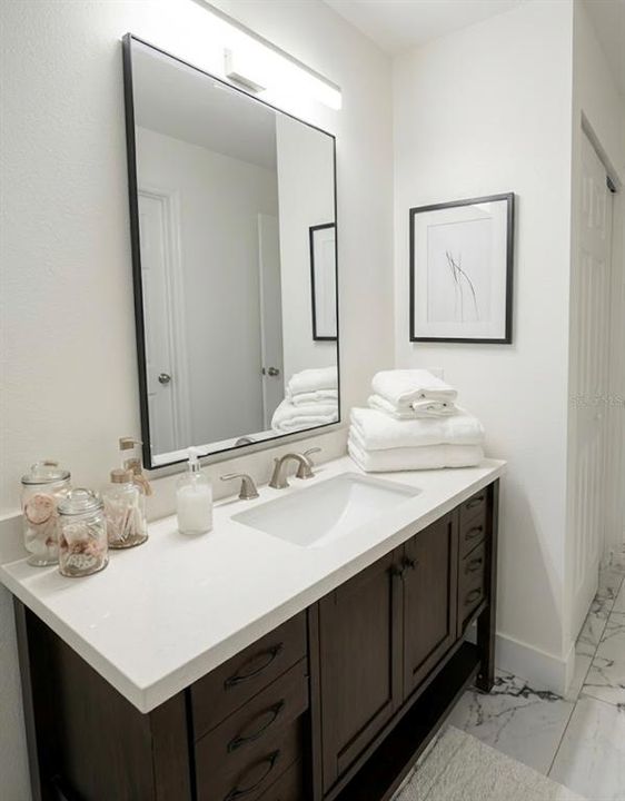 For Sale: $549,000 (6 beds, 0 baths, 2060 Square Feet)