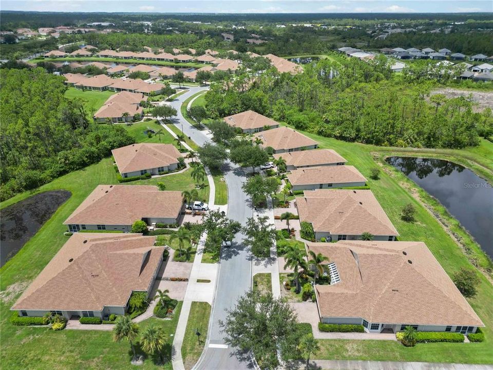 For Sale: $244,999 (2 beds, 2 baths, 1448 Square Feet)