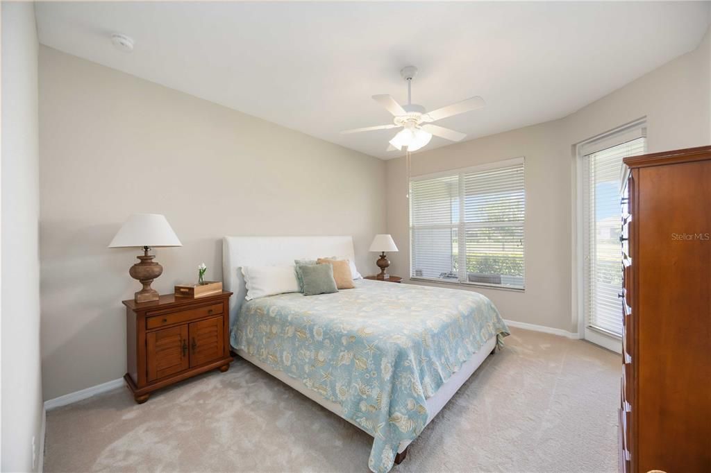 For Sale: $244,999 (2 beds, 2 baths, 1448 Square Feet)