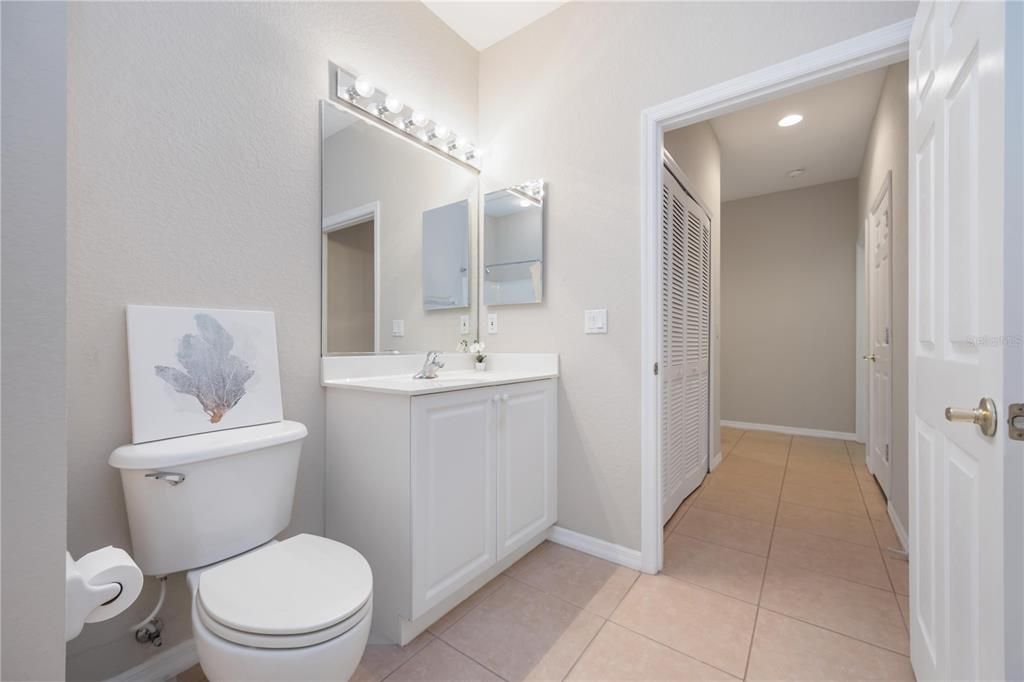 For Sale: $244,999 (2 beds, 2 baths, 1448 Square Feet)